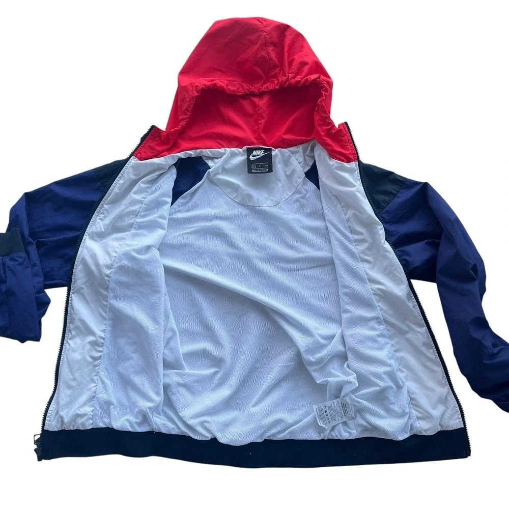 Nike Women S Red White Blue Team USA Soccer Windrunner FullZip Jacket CI8407-100